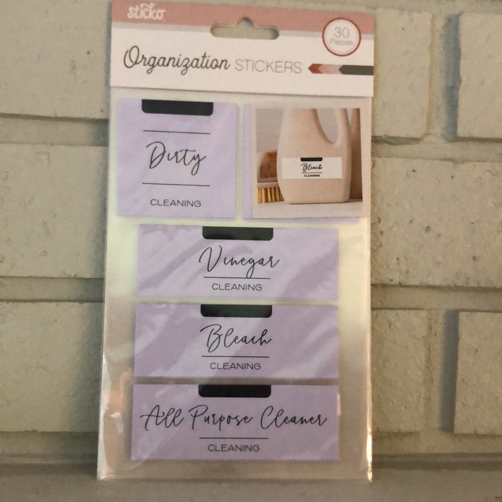 Black and White Storage Labels for Efficient Organization